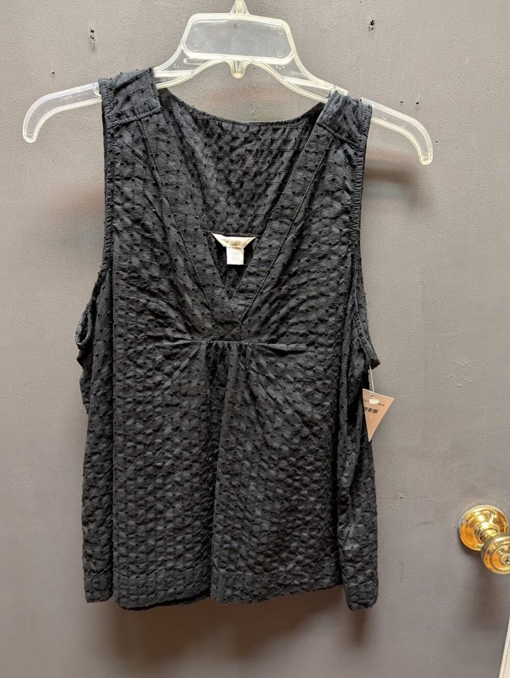 Caslon Black Size Large Sleeveless Black top shirt cotton blouse textured v-neck